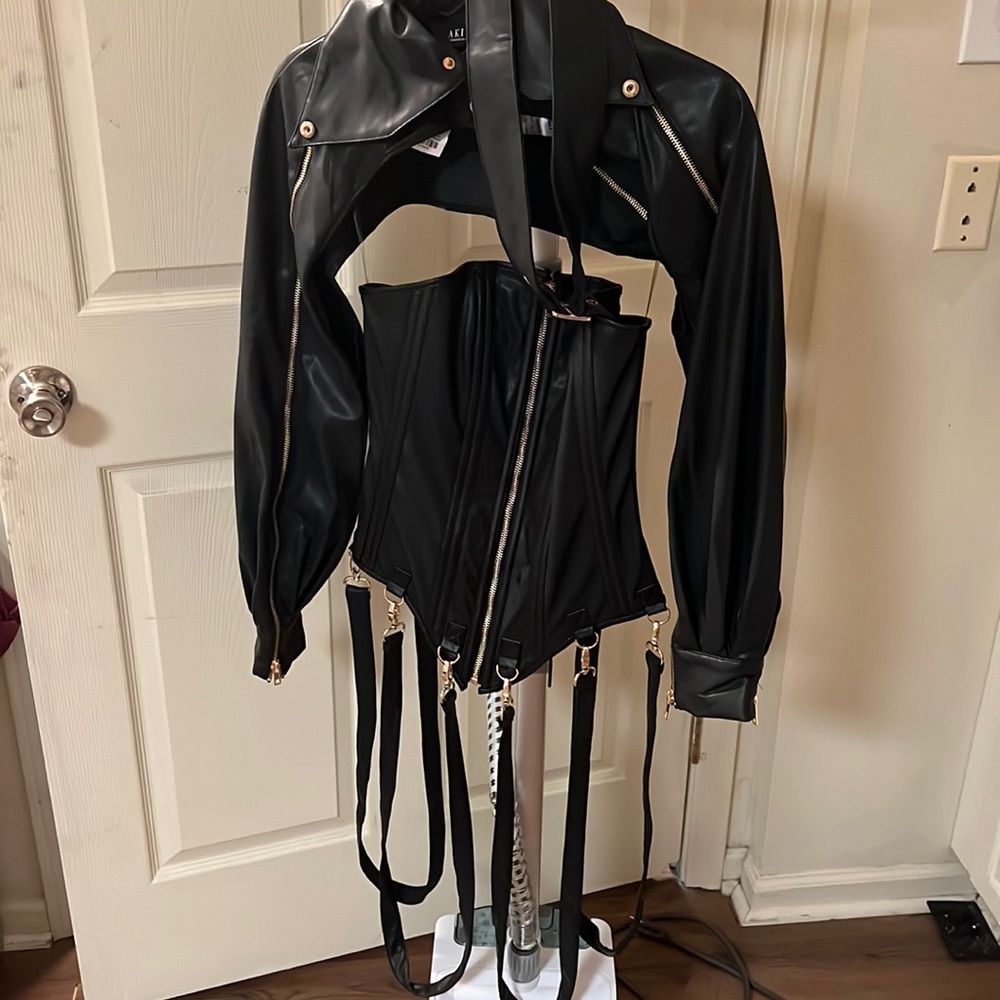 Leather corset with sleeves/belt